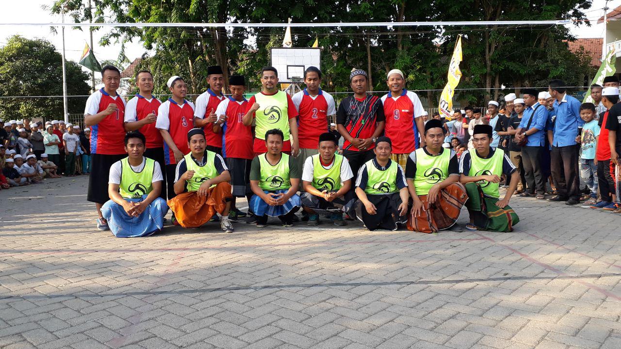 TIM ASATIDZ dan TIM SANTRI SMP ZAHA 1 RAIH JUARA DALAM WAKTU BERSAMAAN