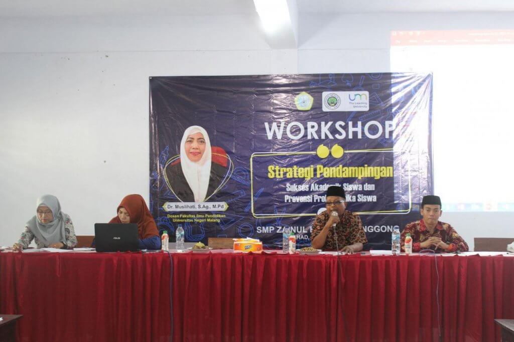 SMP ZAHA 1 Genggong Gelar Workshop Pendampingan Siswa