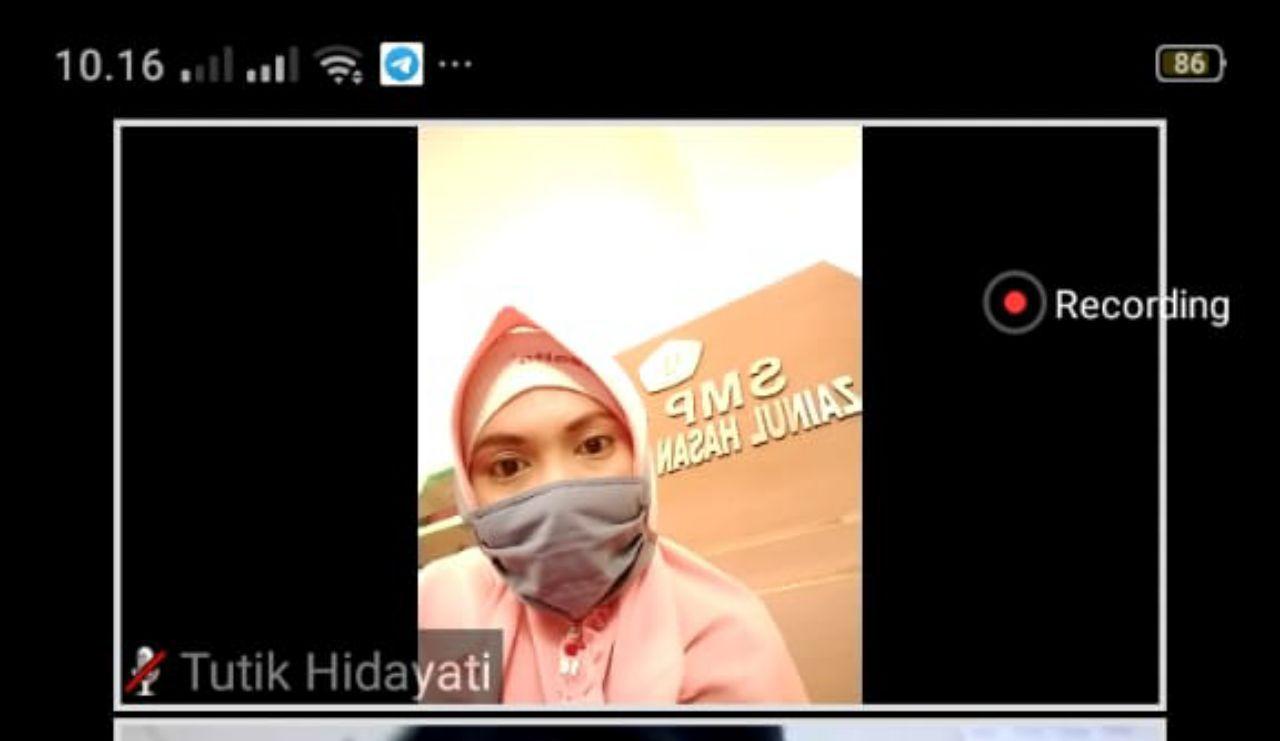 GURU SMP ZAHA 1 GENGGONG IKUTI HAFECS CLASS ONLINE via ZOOM MEETING
