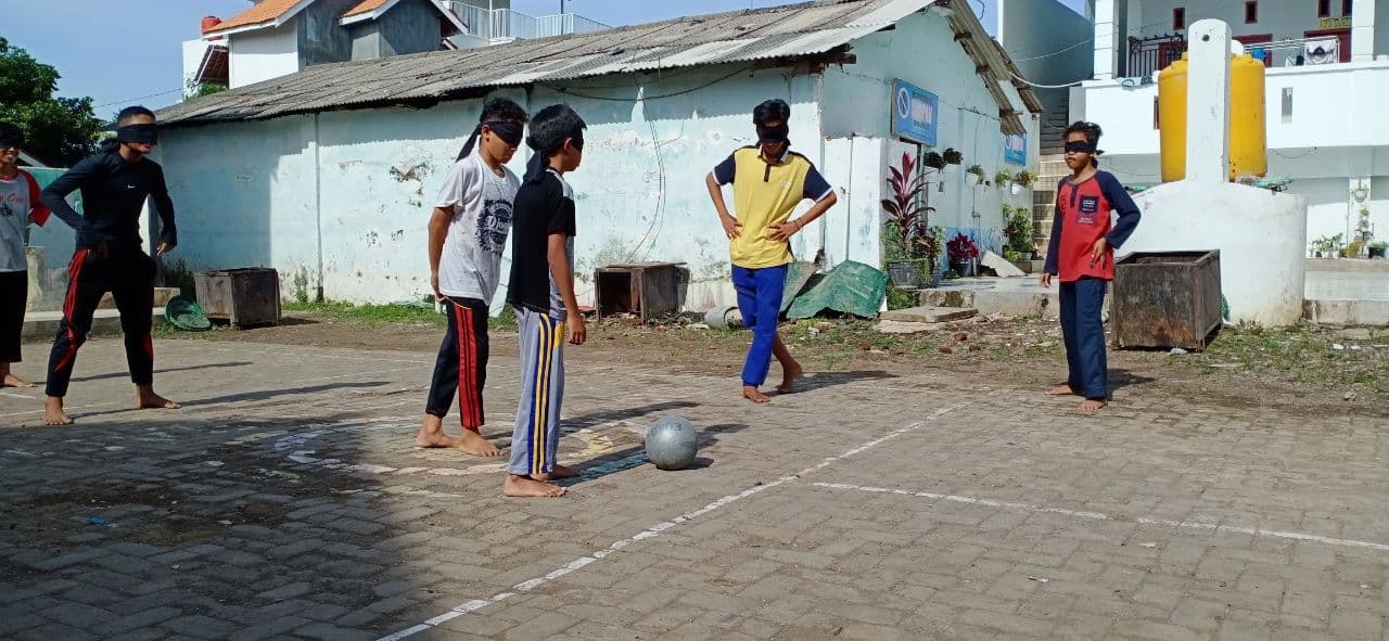 CLASSMEETING ALA PANDEMI, SANTRI SMP PLUS ZAHA TETAP PATUHI PROKES