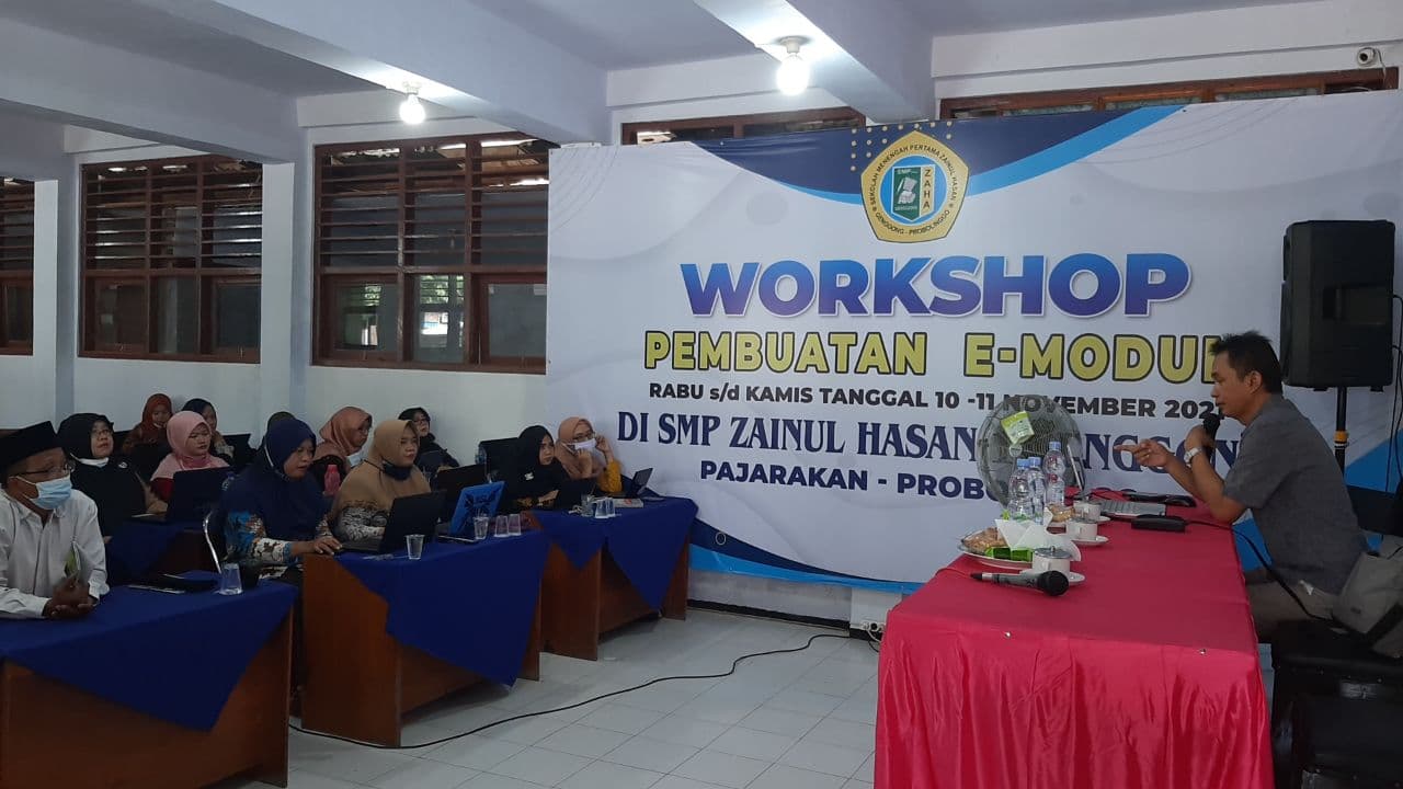 UPGRADING GURU SMP ZAINUL HASAN 1 DENGAN WORKSHOP PEMBUATAN E-MODUL